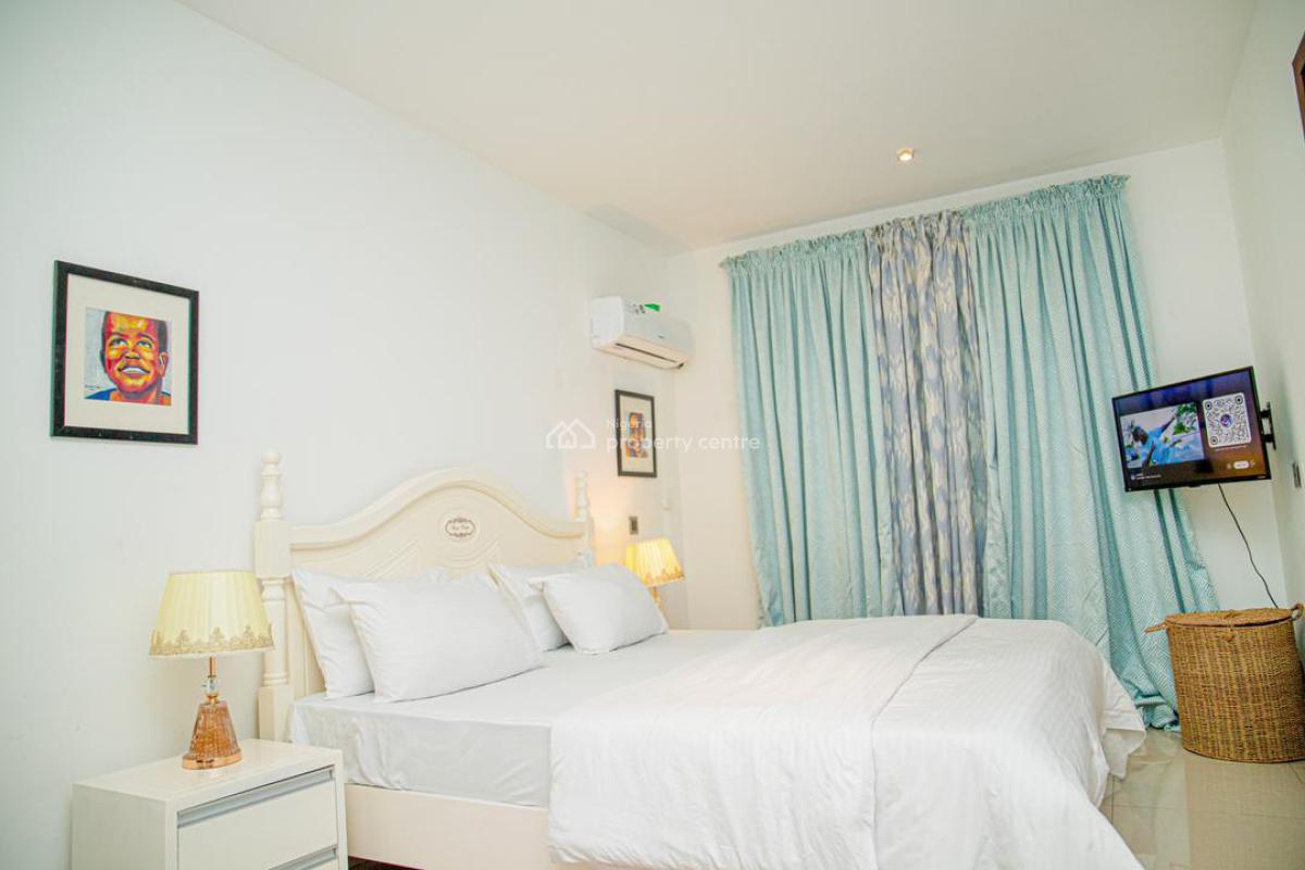 Cozy Bohemian 2 Bedroom Apartment, 24/7 Power, Great & Secure Location, Richmond Gate Estate, Off Nike Art Gallery Road, Lekki Phase 1, Lekki, Lagos, Flat / Apartment Short Let