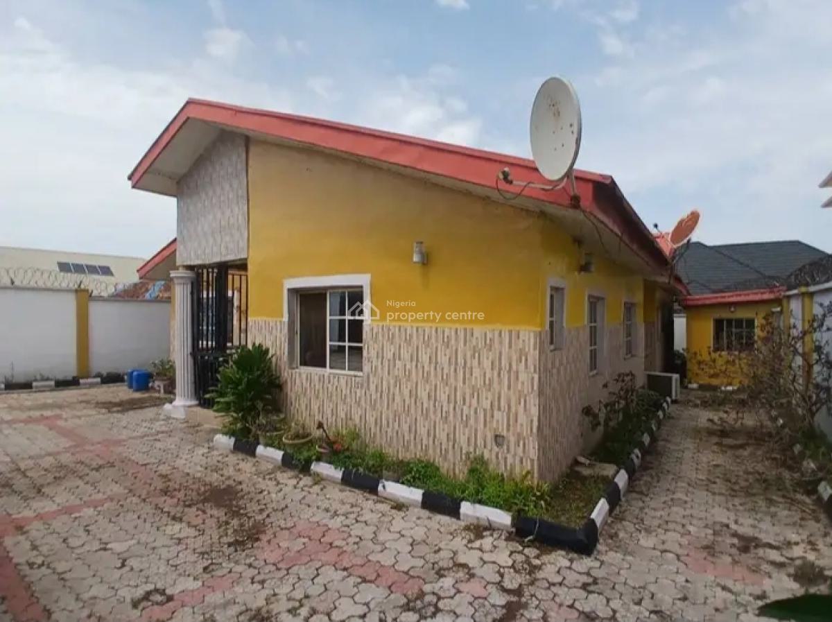 Spaciously Built4 Bedroom Bungalow+ a Bq, Akoto Estate, Elebu , Off Akala Expressway, Ibadan, Oyo, Detached Bungalow for Sale