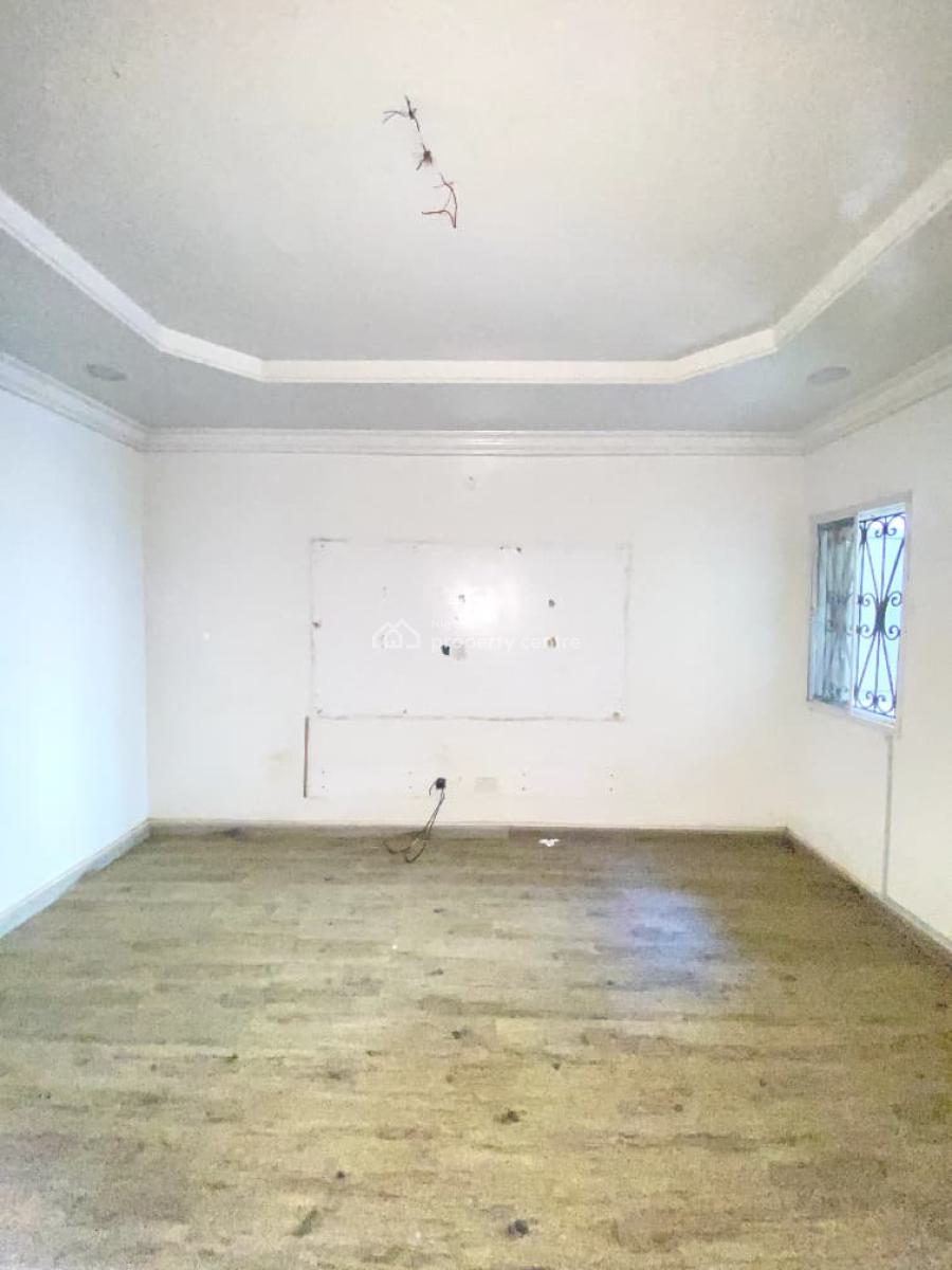 Classic 4 Bedroom Terrace Duplex for in a Secure Estate, Ologolo, Lekki, Lagos, Terraced Duplex for Rent