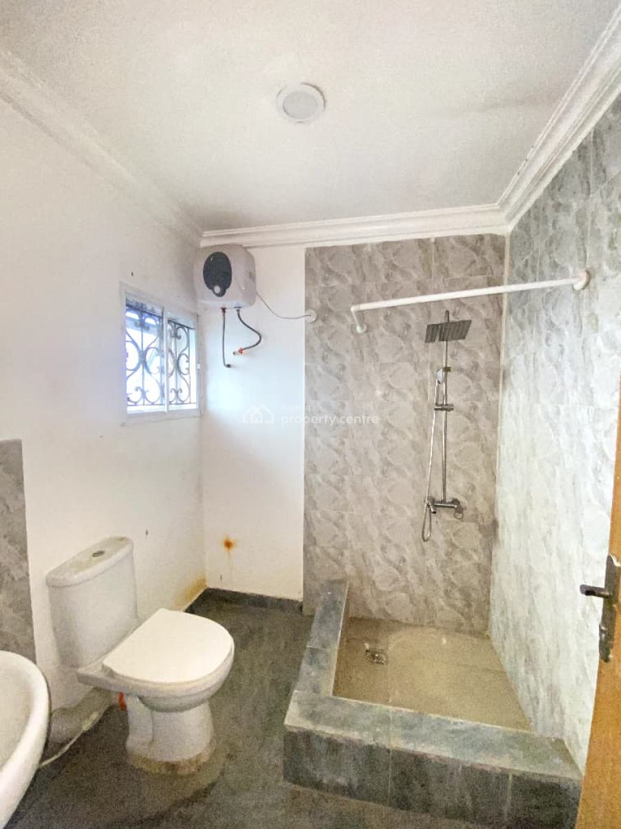Classic 4 Bedroom Terrace Duplex for in a Secure Estate, Ologolo, Lekki, Lagos, Terraced Duplex for Rent
