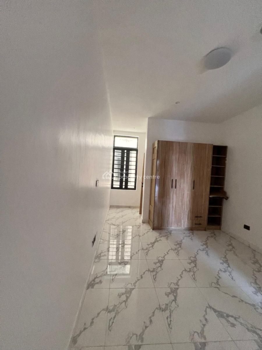 2 Bedroom Apartment in a Serene Neighbourhood, Chevron Axis, Lekki, Lagos, Flat / Apartment for Sale