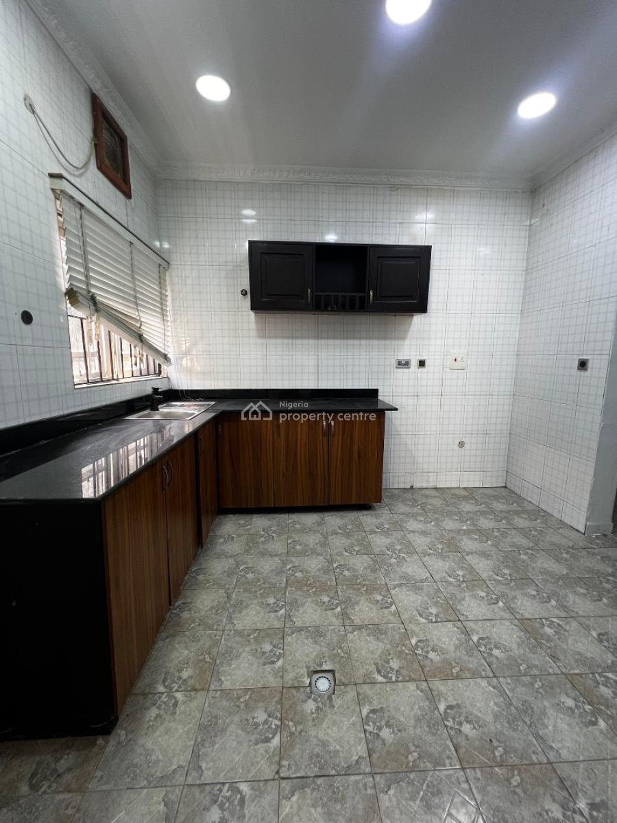 2 Bedrooms, Lekki Phase 1, Lekki, Lagos, Flat / Apartment for Rent
