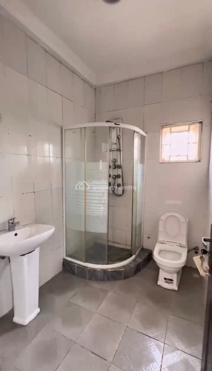 Luxury 3 Bedrooms Flat with a Room Bq, Wuse, Abuja, Flat / Apartment for Rent