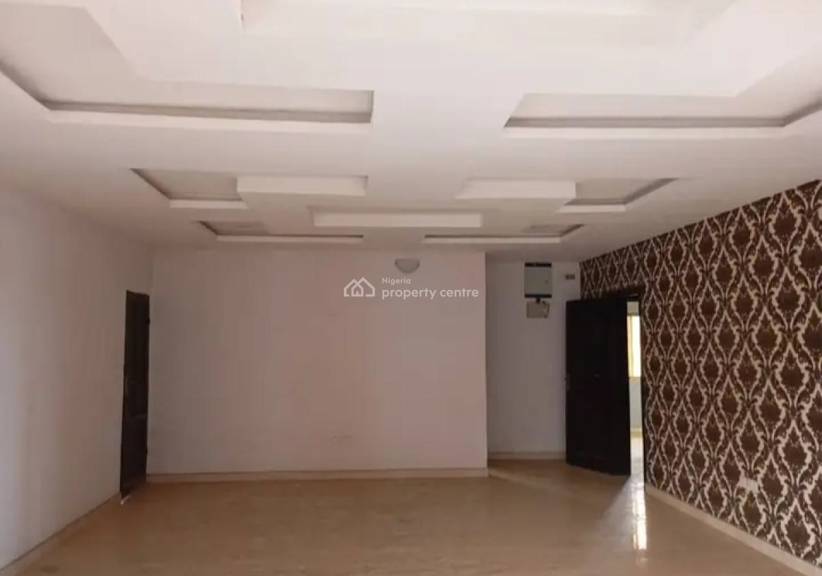 Well Built Block of Flats, Eyita, Ojokoro Road, Ikorodu, Lagos, Block of Flats for Sale