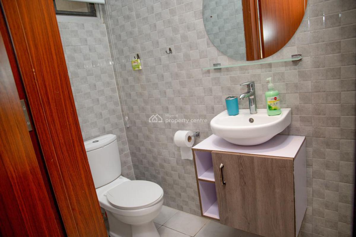 Monthly Stays: 2 Bedroom Apartment, 24/7 Power, Great, Secure Location, Richmond Gate Estate, Off Nike Art Gallery Road, Lekki Phase 1, Lekki, Lagos, Flat / Apartment for Rent