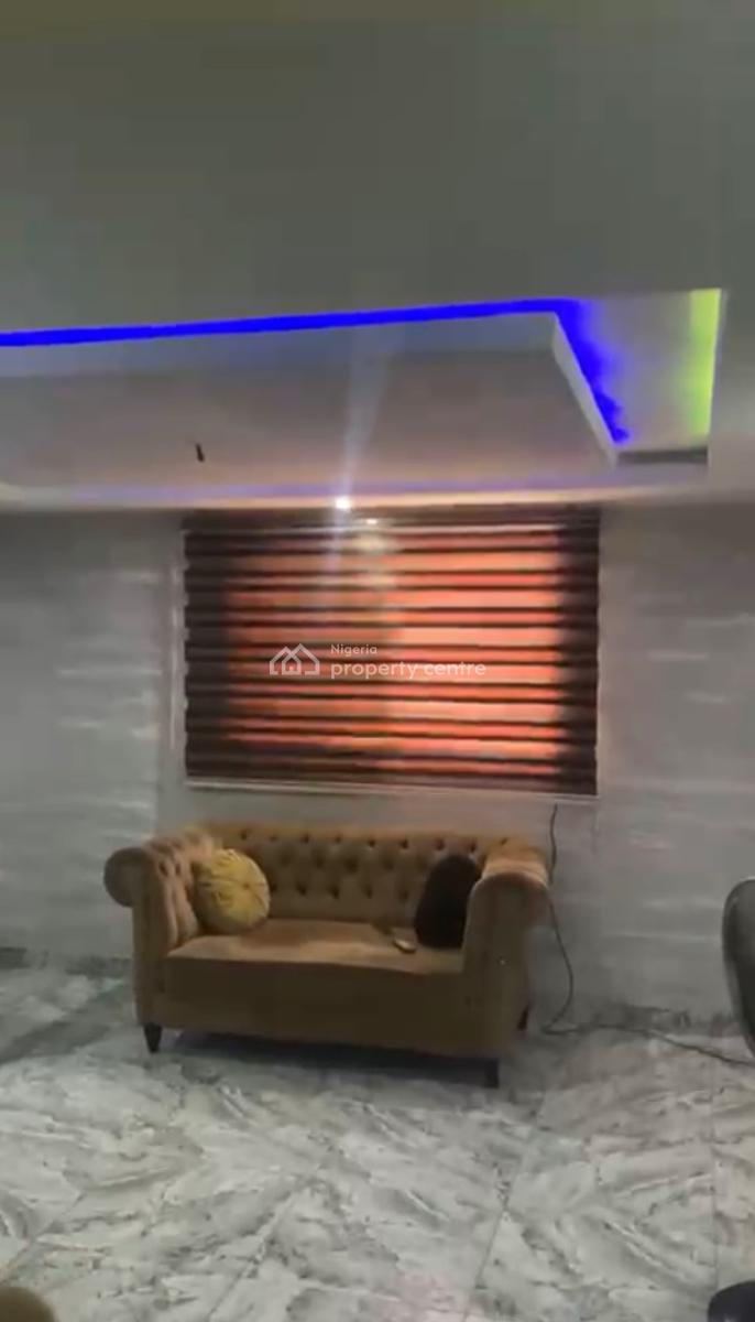 Luxury 2 Bedroom Block of Flat, Wuse, Abuja, Flat / Apartment for Sale