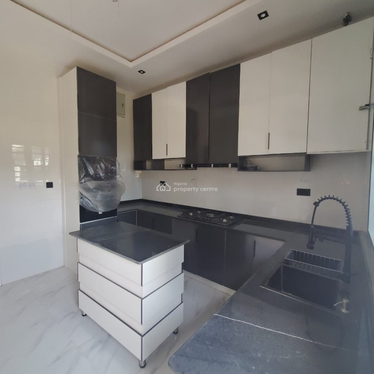 Stunning 4 Bedrooms Terraced Duplex Within an Estate, Ikota, Lekki, Lagos, Terraced Duplex for Rent