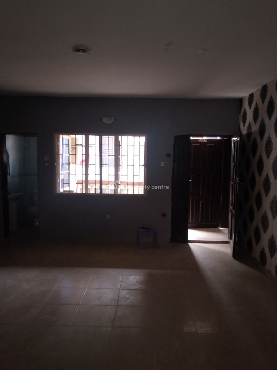 Massive 3 Bedrooms Flat, Upstairs, Ologunfe, Awoyaya, Ibeju Lekki, Lagos, Flat / Apartment for Rent