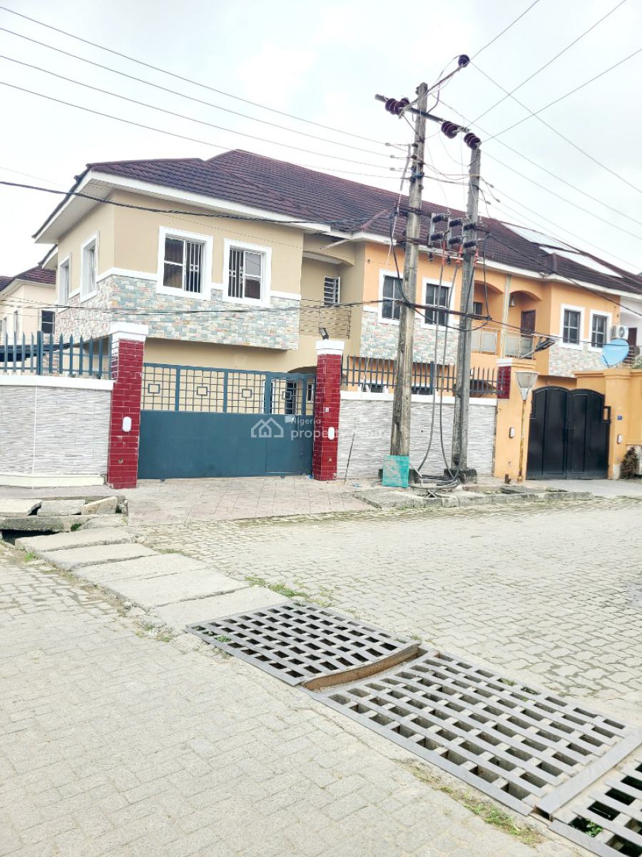 Newly Renovated 3 Bedrooms Terraced Duplex, Orchid Road, Lekki, Lagos, Terraced Duplex for Rent