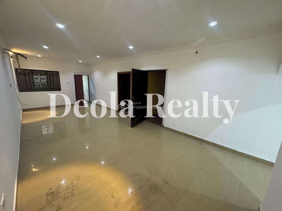 a Super Clean and Spacious 3 Bedrooms Apartment, Lekki Phase 1, Lekki, Lagos, House for Rent