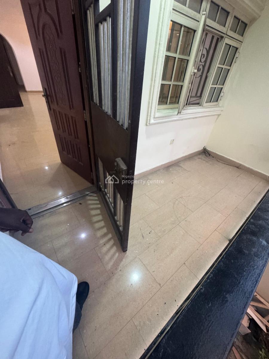 a Super Clean and Spacious 3 Bedrooms Apartment, Lekki Phase 1, Lekki, Lagos, House for Rent