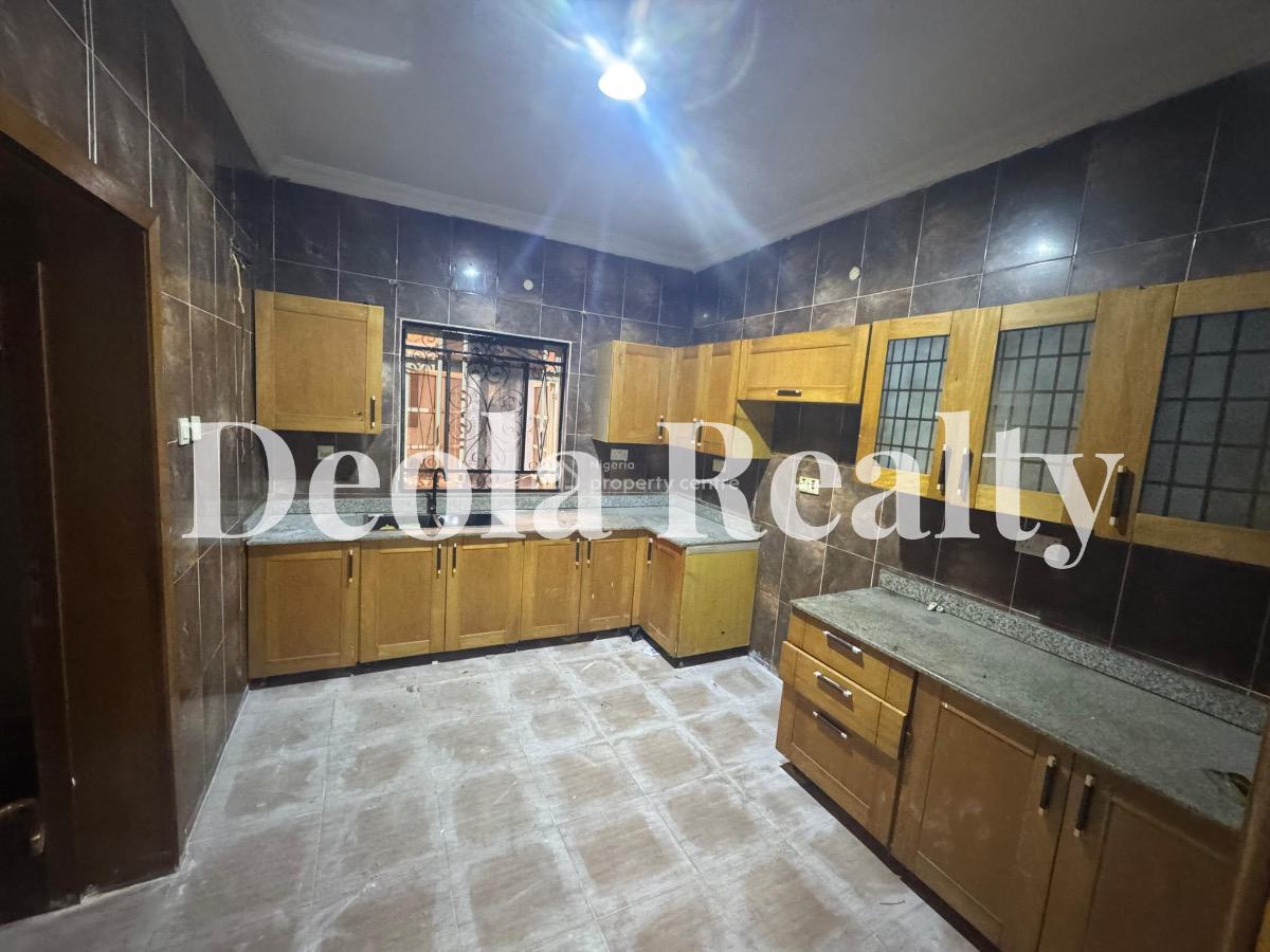 a Super Clean and Spacious 3 Bedrooms Apartment, Lekki Phase 1, Lekki, Lagos, House for Rent