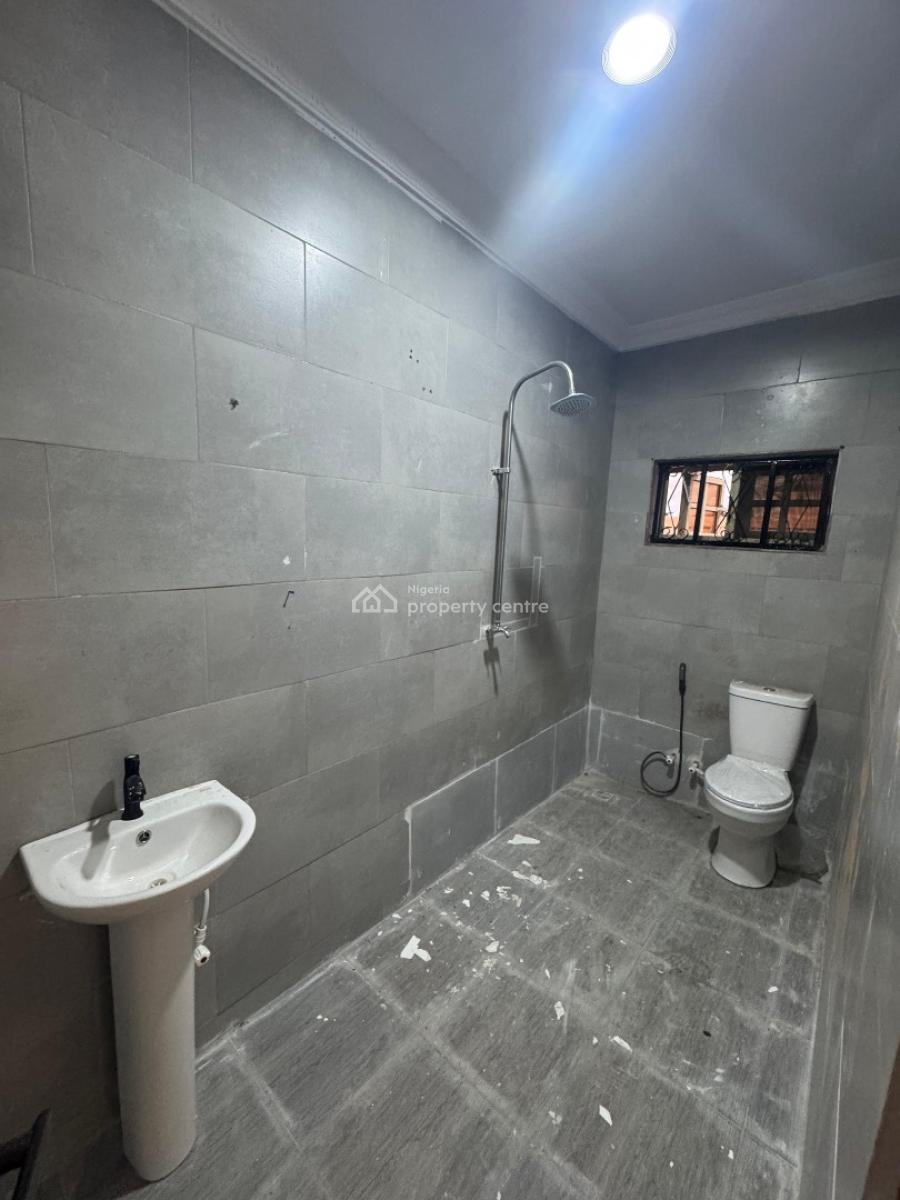 a Super Clean and Spacious 3 Bedrooms Apartment, Lekki Phase 1, Lekki, Lagos, House for Rent