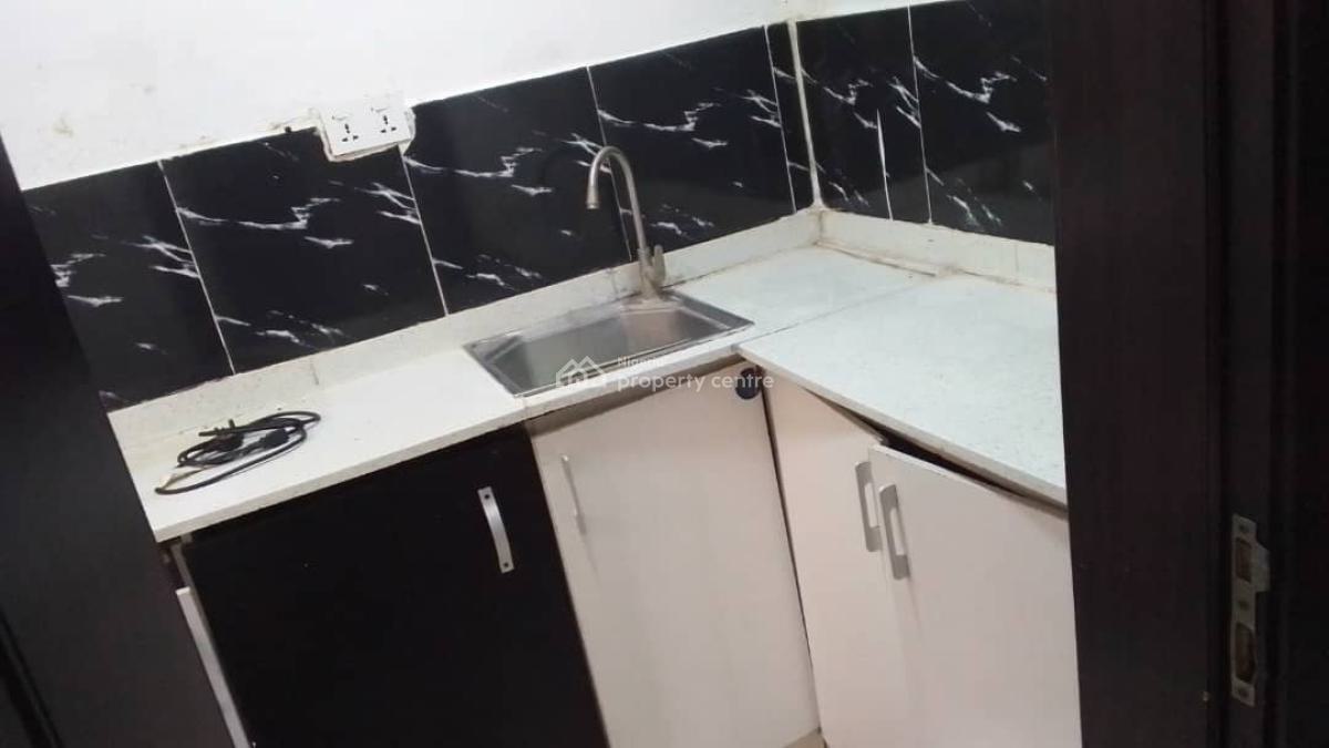 2 Bedroom Apartment, Dolphin Estate, Ikoyi, Lagos, Flat / Apartment for Rent