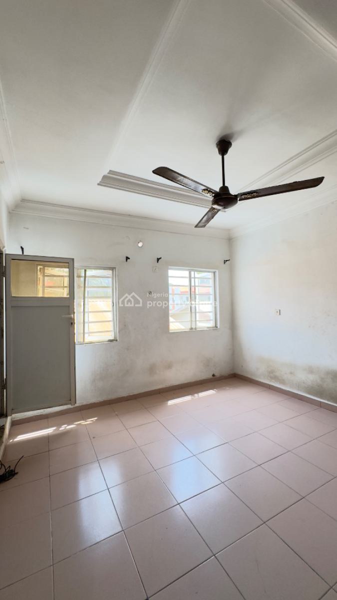 Newly Vacated Selfcon, 3rd Ave Gwarinpa, Gwarinpa, Abuja, Flat / Apartment for Rent