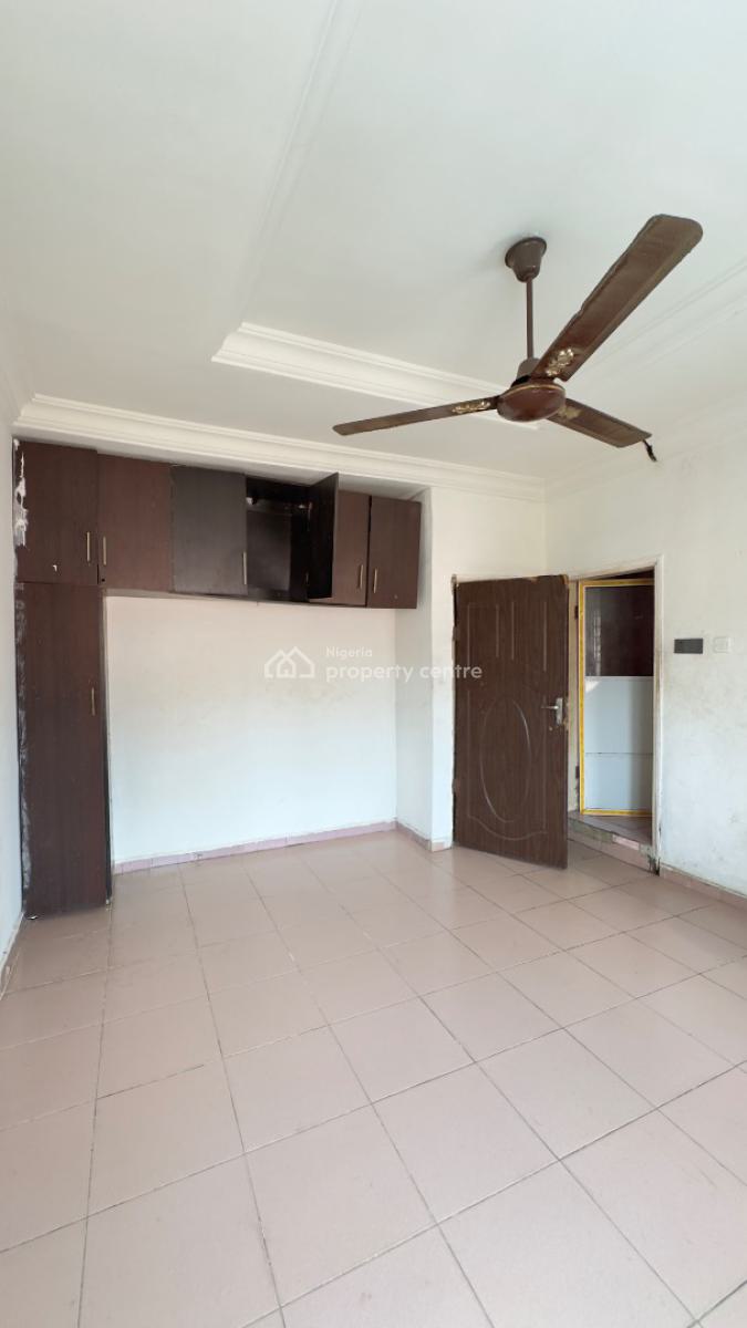 Newly Vacated Selfcon, 3rd Ave Gwarinpa, Gwarinpa, Abuja, Flat / Apartment for Rent