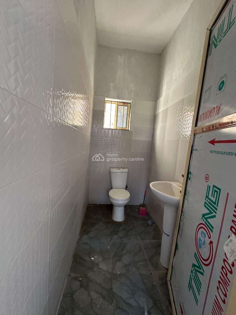 2 Bedroom Flat, Inside United Estate Sangotedo Lagos, Sangotedo, Ajah, Lagos, Flat / Apartment for Rent
