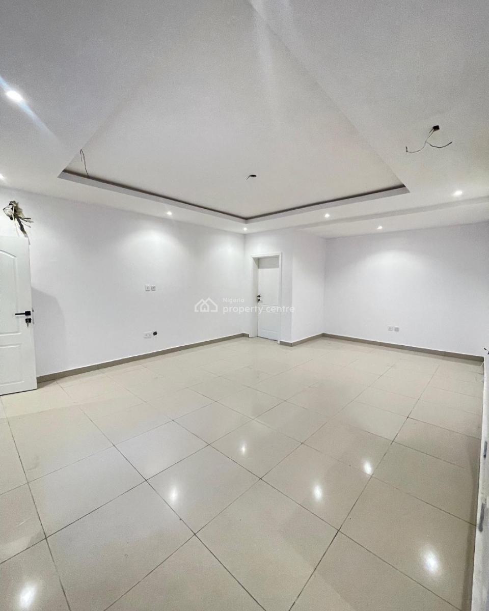Lovely 1 Bedroom Apartment with Bq, Lekki Phase 1, Lekki, Lagos, Flat / Apartment for Sale