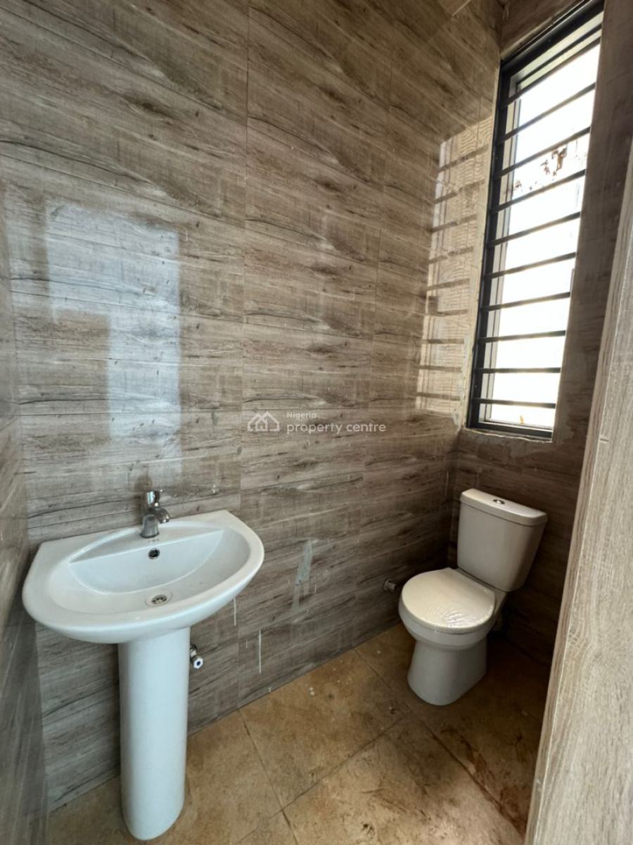 2 Bedrooms Apartment with Governors Consent, Garwood Court, Conservation Road, Lekki, Lagos, Flat / Apartment for Sale