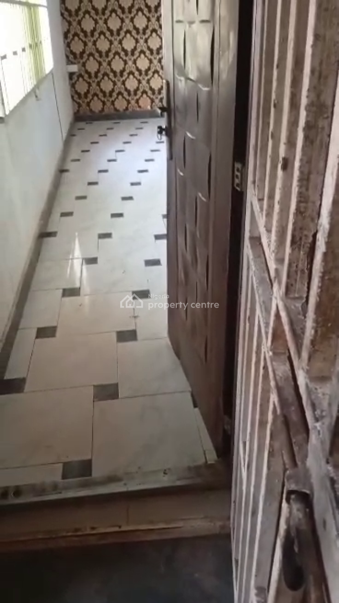 3 Bedroom Flat, Abesan Estate, Abesan, Ipaja, Lagos, Flat / Apartment for Rent