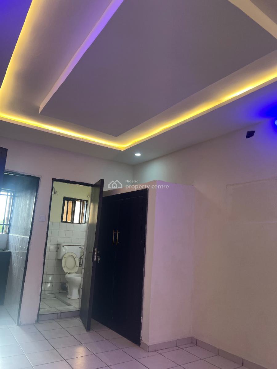 Clean  Self Contain, Pay and Pack in,, Wuse, Abuja, Self Contain (single Rooms) for Rent