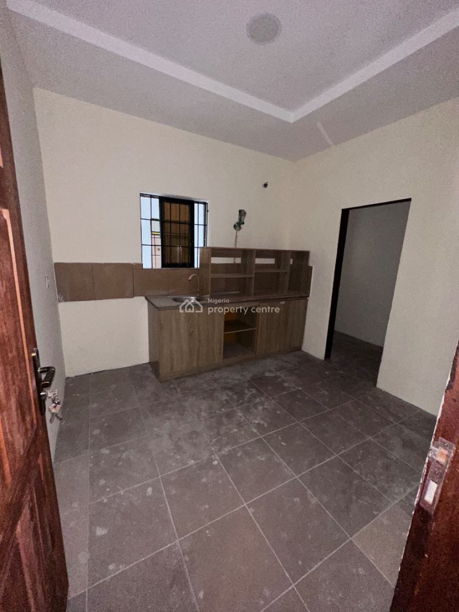 Lovely 2 Bedroom Flat, Dkk Cannan Estate, Olokonla, Ajah, Lagos, Flat / Apartment for Rent