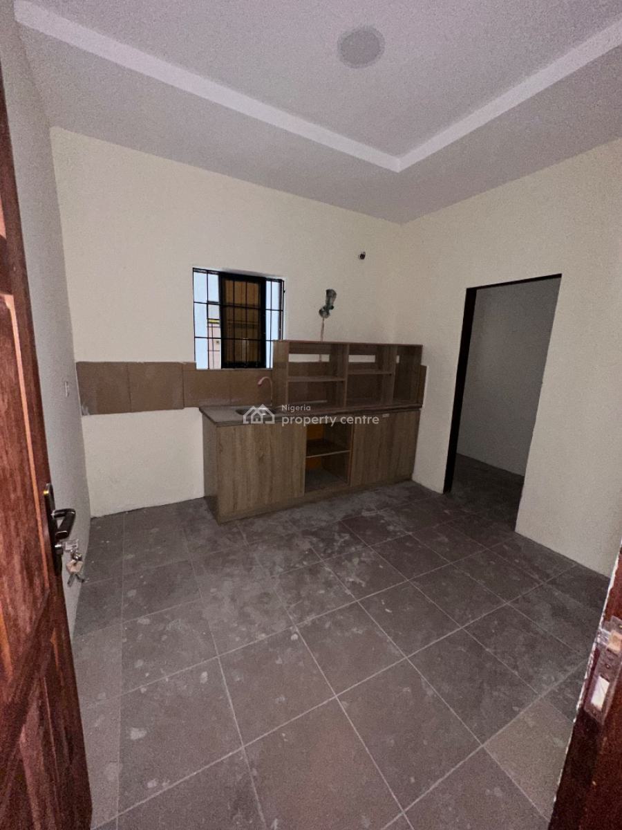Lovely 2 Bedroom Flat, Dkk Cannan Estate, Olokonla, Ajah, Lagos, Flat / Apartment for Rent