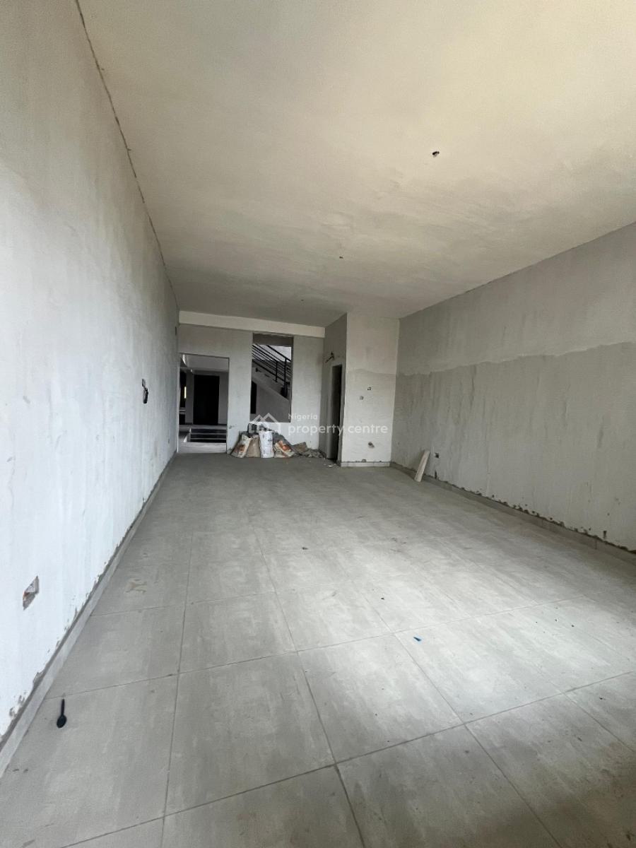 Shop/ Office Space, Ilaje, Lekki, Lagos, Shop for Rent