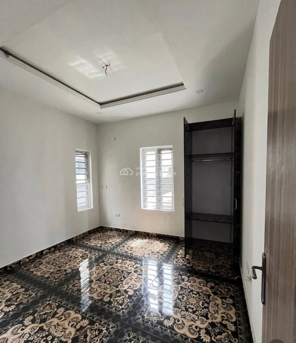 2 Bedroom Apartment with Bq, Ikota, Lekki, Lagos, Flat / Apartment for Sale