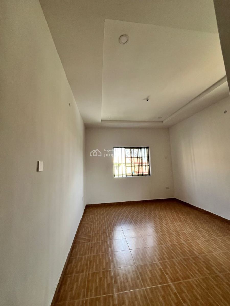 3 Bedroom Apartment, Ilaje, Lekki, Lagos, Flat / Apartment for Sale