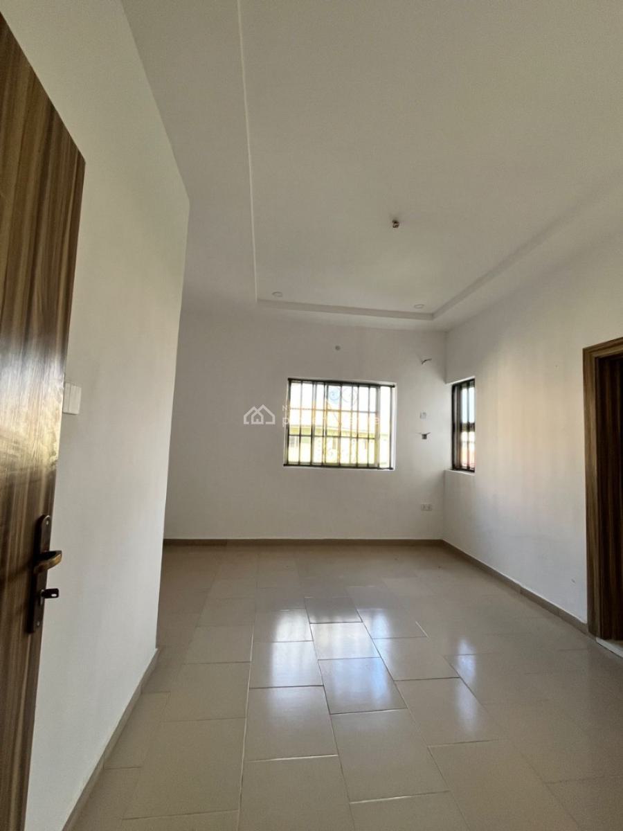 3 Bedroom Apartment, Ilaje, Lekki, Lagos, Flat / Apartment for Sale