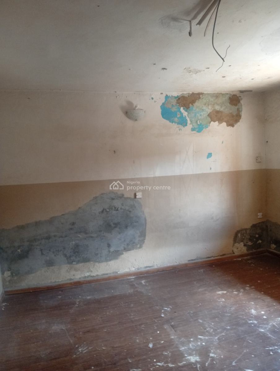2 Bedroom Flat, Obafalabi Street, Behind Zenith Bank, Ojodu Berger, Ojodu, Lagos, Flat / Apartment for Rent