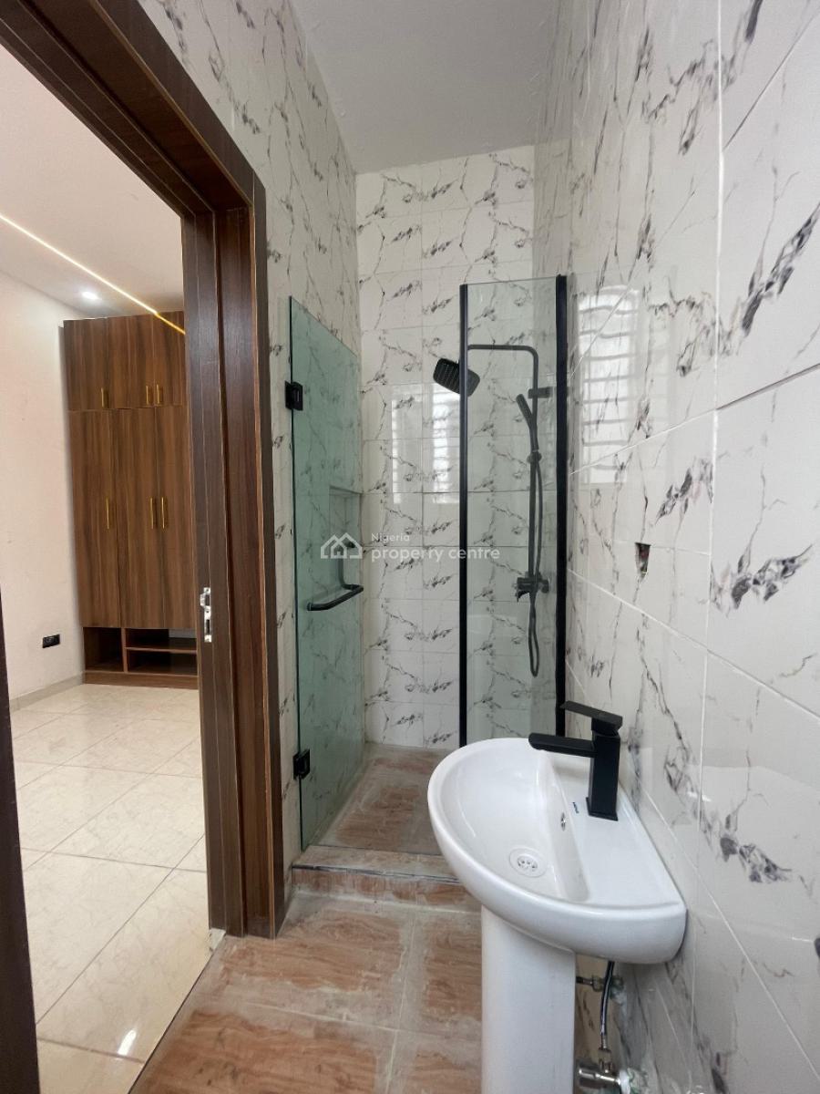 Exquisite  4 Bedrooms Semi Detached with Bq Within a Serene Vicinity, Ikota, Lekki, Lagos, Semi-detached Duplex for Sale
