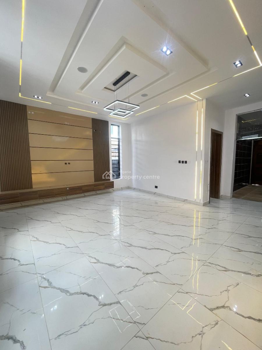 Exquisite  4 Bedrooms Semi Detached with Bq Within a Serene Vicinity, Ikota, Lekki, Lagos, Semi-detached Duplex for Sale