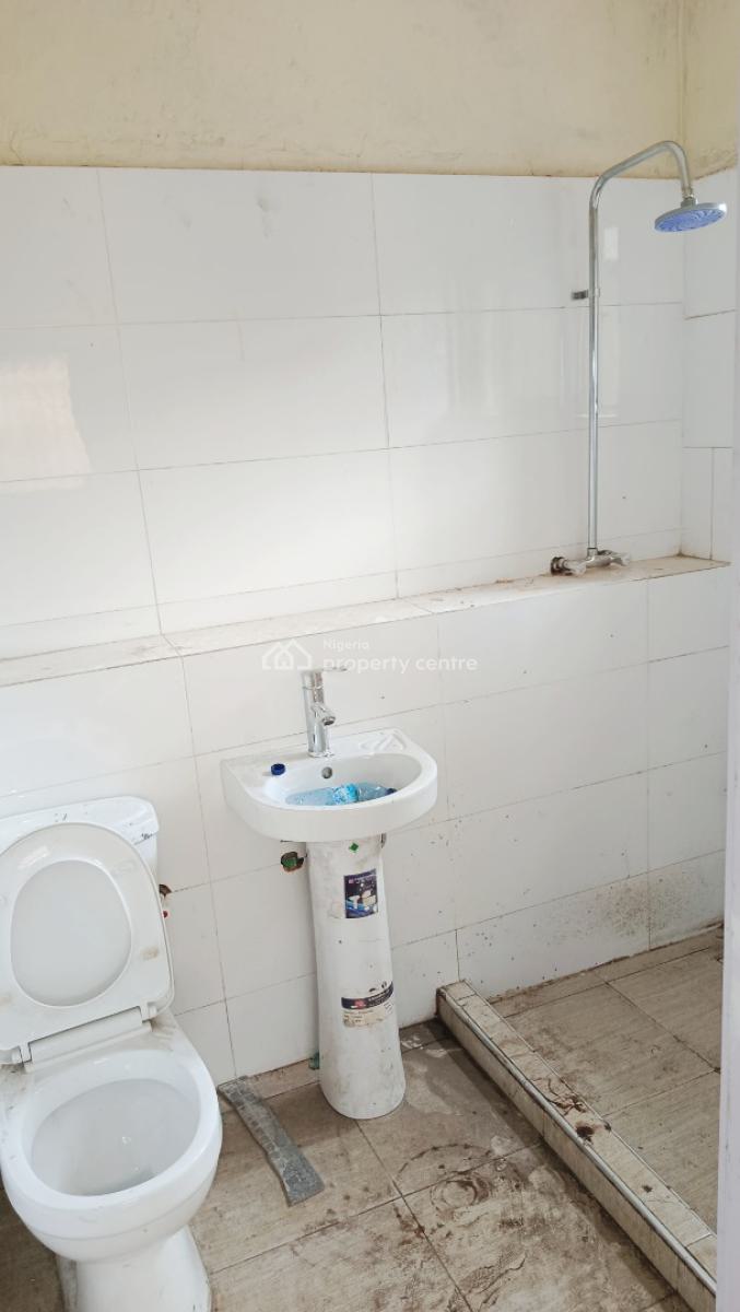 Renovated Spacious 4 Bedroom Flat, Off Obafemi Awolowo Way, Ikeja, Lagos, Flat / Apartment for Rent