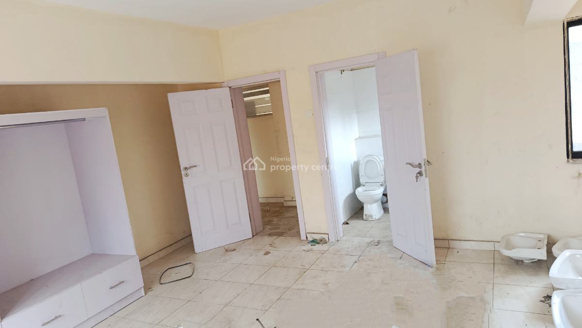 Renovated Spacious 4 Bedroom Flat, Off Obafemi Awolowo Way, Ikeja, Lagos, Flat / Apartment for Rent