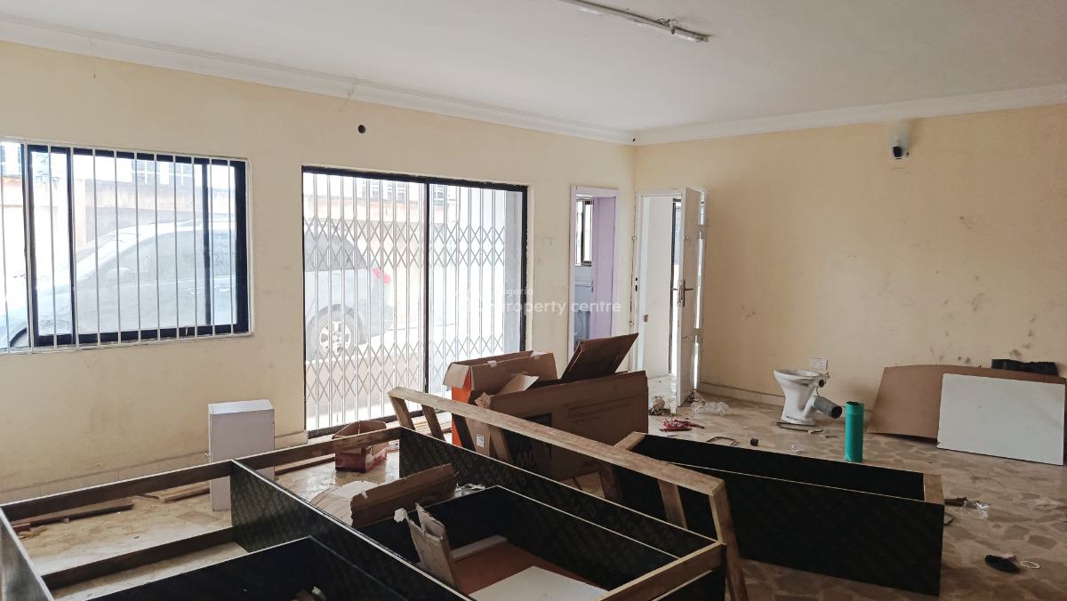 Renovated Spacious 4 Bedroom Flat, Off Obafemi Awolowo Way, Ikeja, Lagos, Flat / Apartment for Rent
