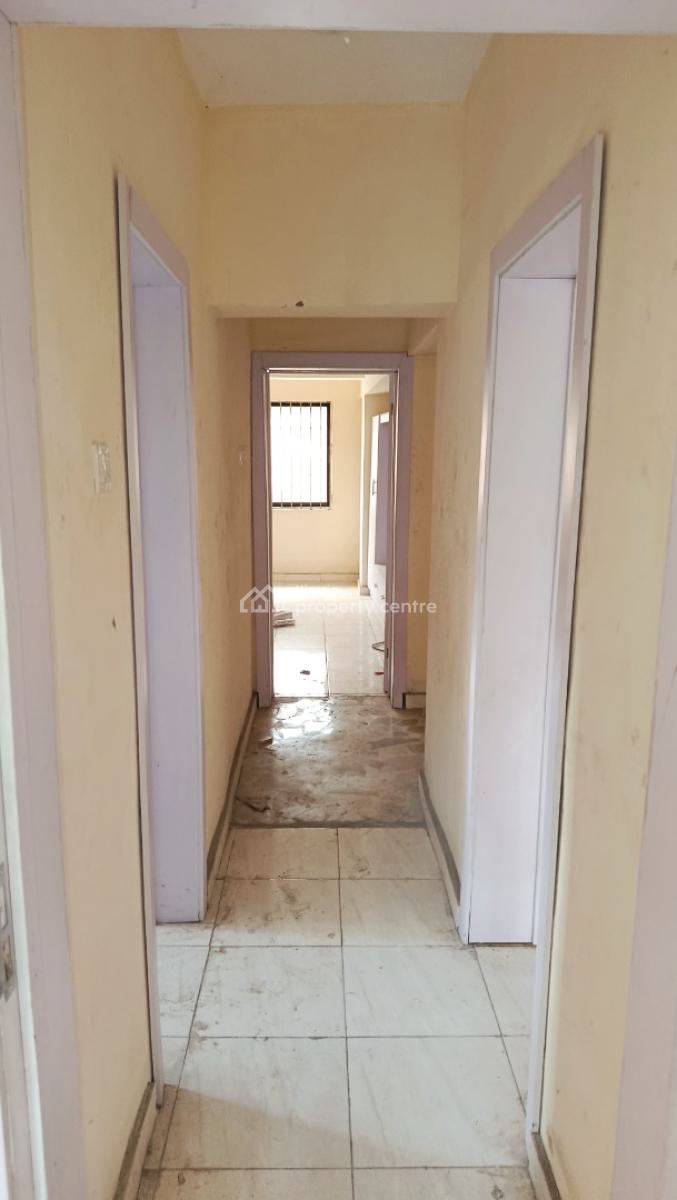 Renovated Spacious 4 Bedroom Flat, Off Obafemi Awolowo Way, Ikeja, Lagos, Flat / Apartment for Rent
