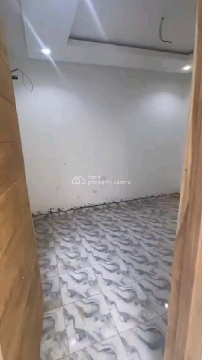 Standard and Spacious Room Self Contained, Akoka, Akoka, Yaba, Lagos, Self Contain (single Rooms) for Rent