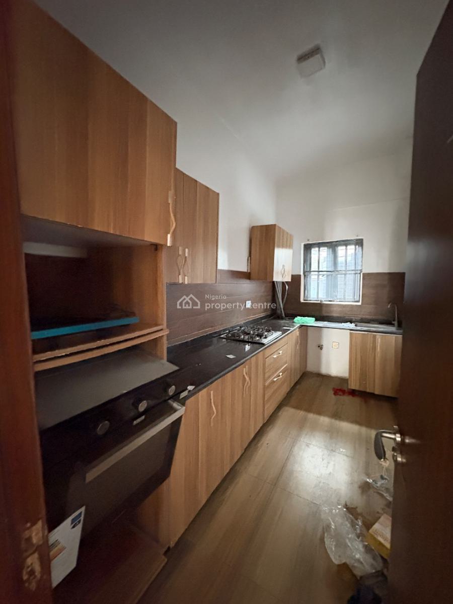 Spacious 1-bedroom Apartment on The First Floor, Ikate, Ikate, Lekki, Lagos, Mini Flat (room and Parlour) for Rent
