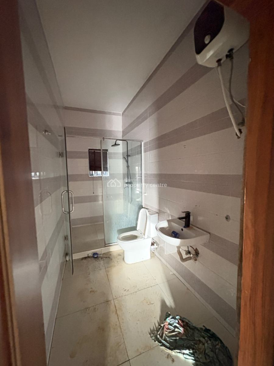 Spacious 1-bedroom Apartment on The First Floor, Ikate, Ikate, Lekki, Lagos, Mini Flat (room and Parlour) for Rent