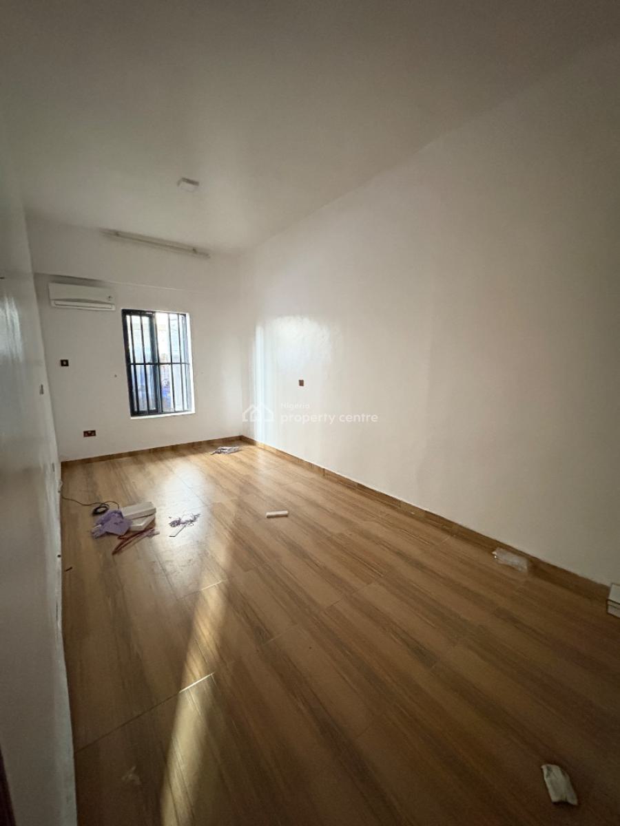 Spacious 1-bedroom Apartment on The First Floor, Ikate, Ikate, Lekki, Lagos, Mini Flat (room and Parlour) for Rent