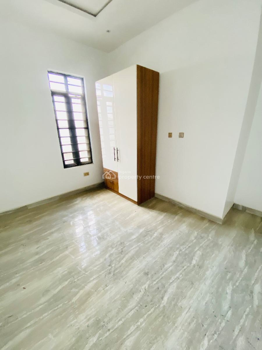 4 Bedrooms Semi-detached Home with Bq., Ologolo, Lekki, Lagos, Semi-detached Duplex for Sale