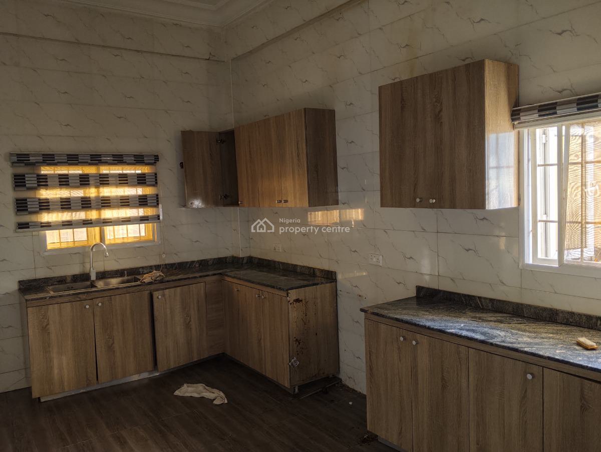 Spacious 2 Bedrooms Flat, Jibrin Gusau Crescent, Katampe (main), Katampe, Abuja, Flat / Apartment for Rent