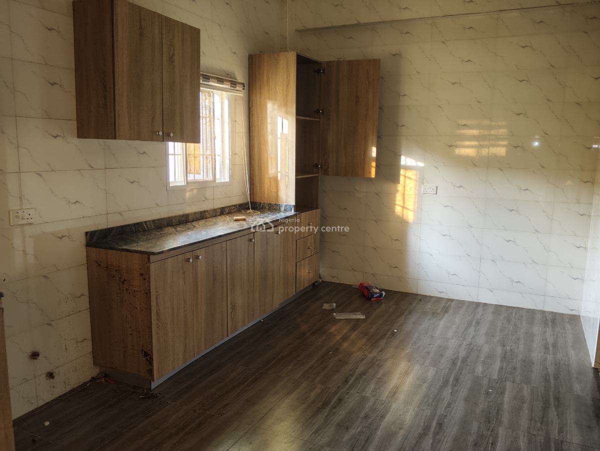 Spacious 2 Bedrooms Flat, Jibrin Gusau Crescent, Katampe (main), Katampe, Abuja, Flat / Apartment for Rent