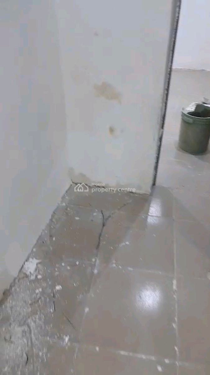 Standard 2 Bedroom Flat, Ogudu Central, Ogudu, Lagos, Flat / Apartment for Rent