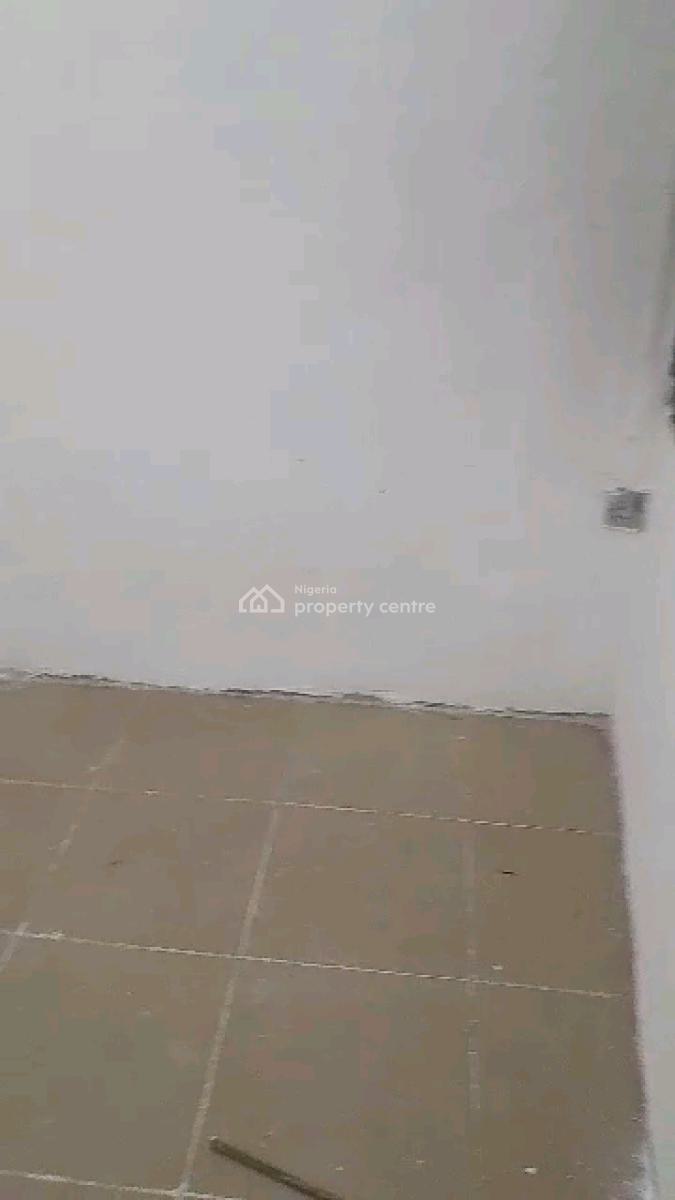 Standard 2 Bedroom Flat, Ogudu Central, Ogudu, Lagos, Flat / Apartment for Rent