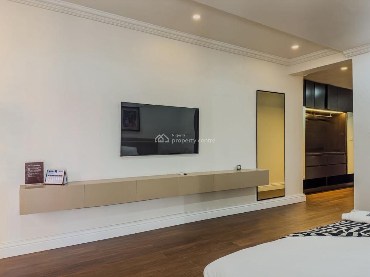 3 Bedrooms Luxurious and Spacious Apartment, Victoria Island (vi), Lagos, Flat / Apartment Short Let