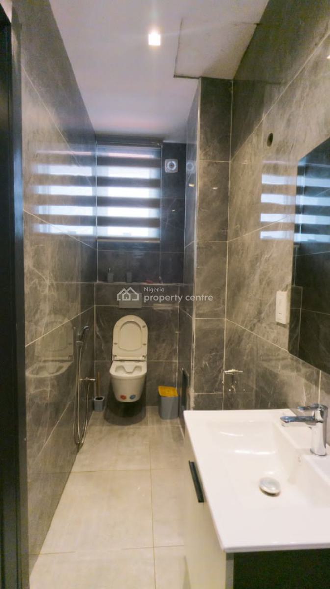 2 Bedroom Maisonette Apartment, Lekki Phase 1, Lekki, Lagos, Flat / Apartment Short Let