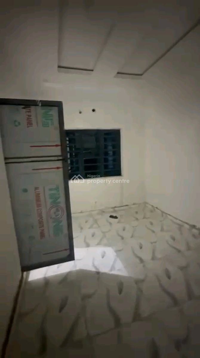Standard and Newly Built Mini Flat, Palmgrove, Shomolu, Lagos, Mini Flat (room and Parlour) for Rent